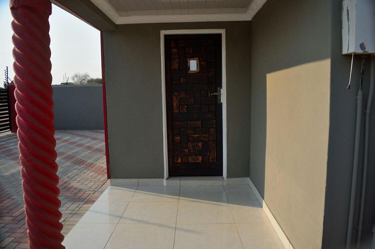 Mathlyn Guesthouse Gaborone Dış mekan fotoğraf
