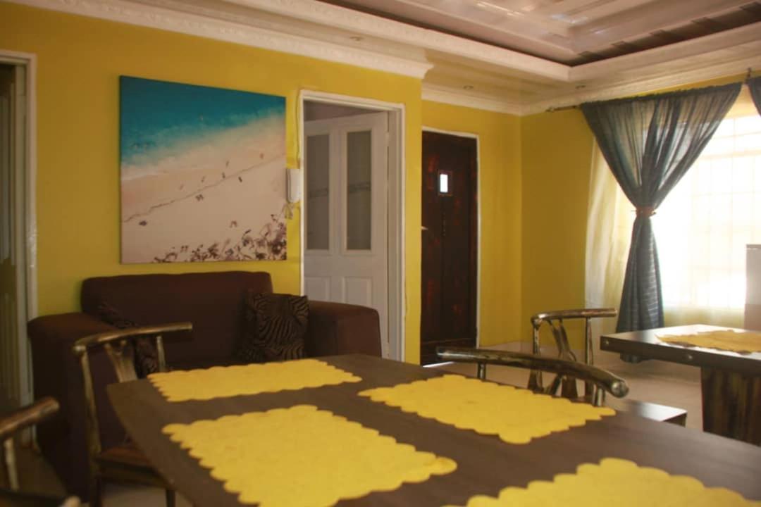 Mathlyn Guesthouse Gaborone Dış mekan fotoğraf