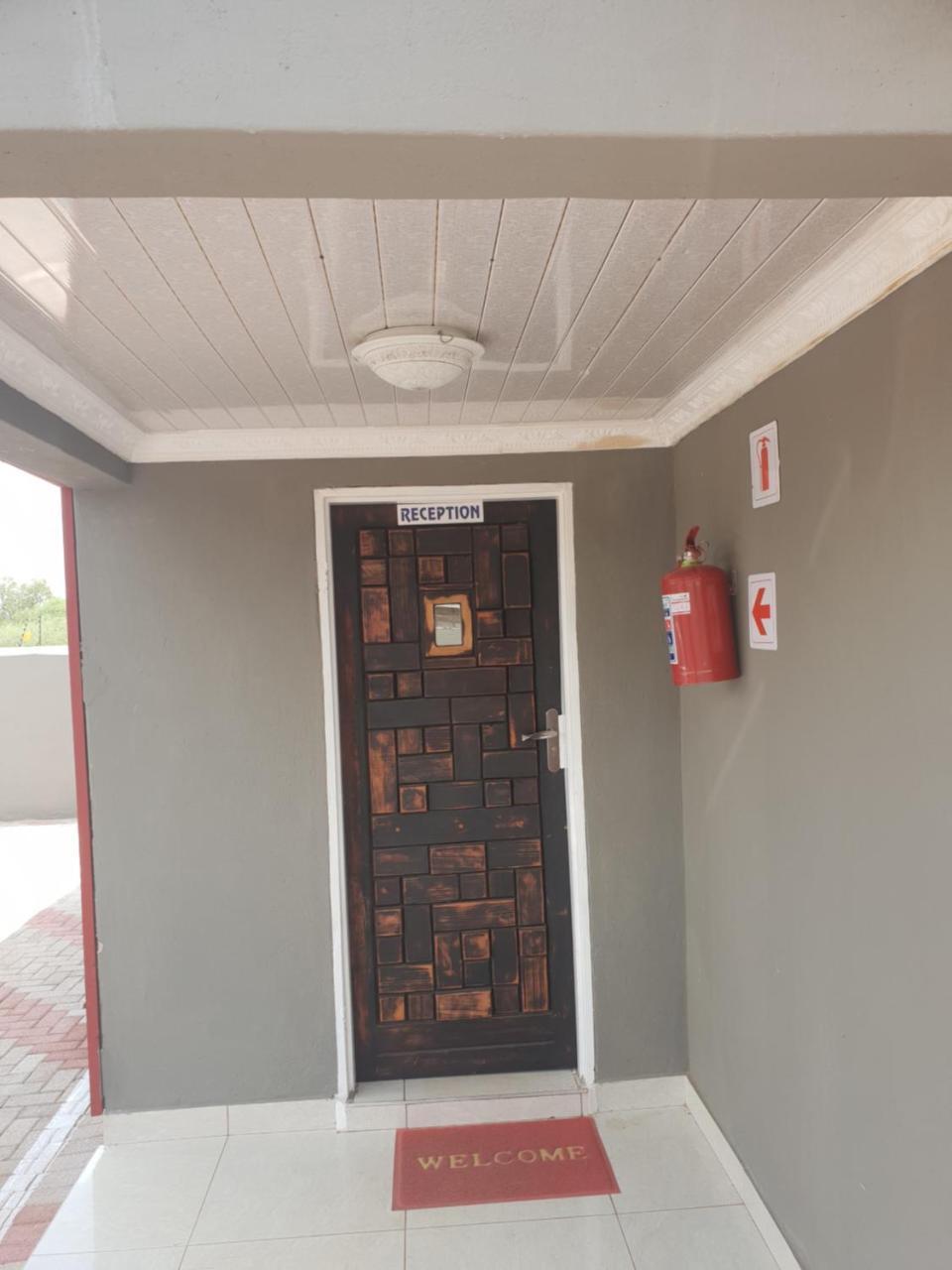 Mathlyn Guesthouse Gaborone Dış mekan fotoğraf
